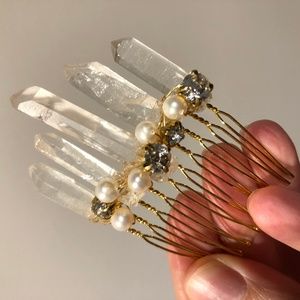 Emma Katzka Diana hair comb